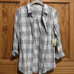 Brand New St. John’s Bay plaid button up.  Size m